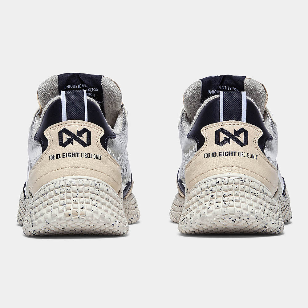 HANA SILVER | SNEAKER ID.EIGHT