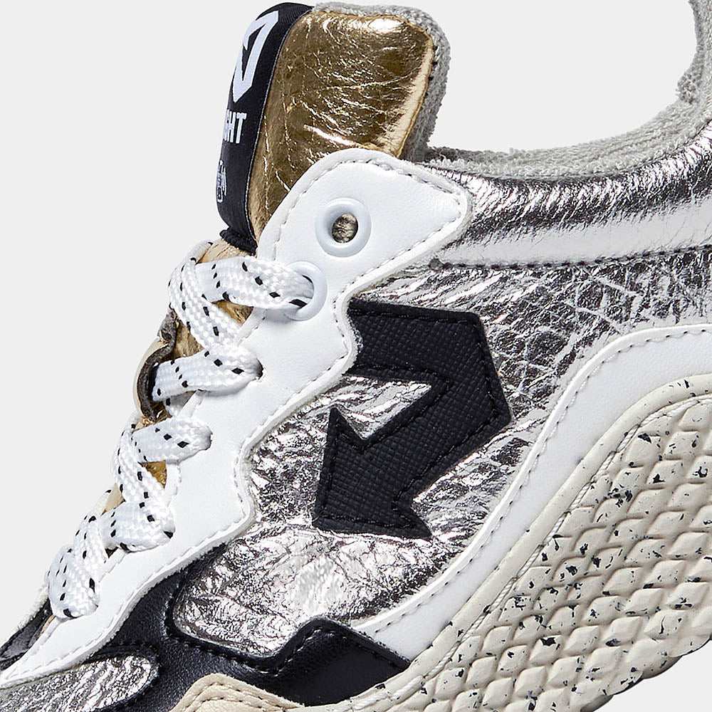 HANA SILVER | SNEAKER ID.EIGHT