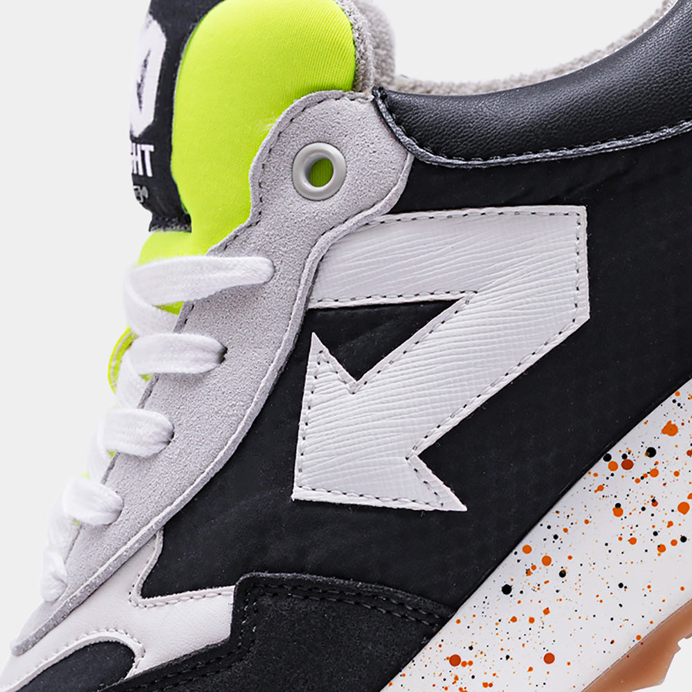 SAMJI BITTER LICORICE | SNEAKER ID.EIGHT